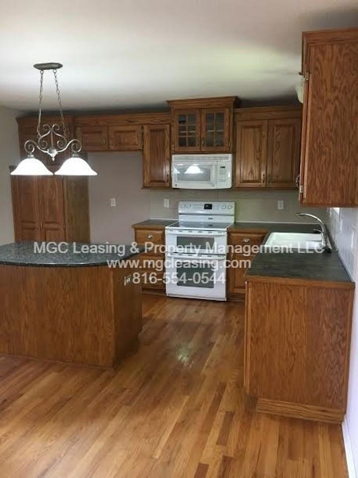 2116 Sw Eyrie Rd - Photo 5 of 16