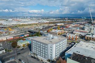 304 Puyallup Ave - Photo 1 of 1