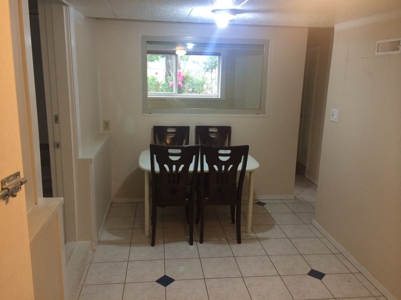 10542 131A St - Photo 3 of 3