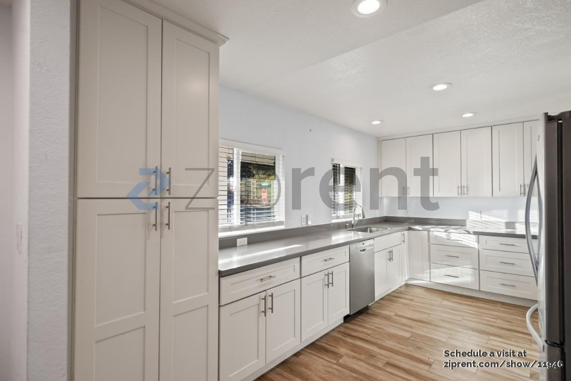 880 San Mateo Ct - Photo 6 of 23