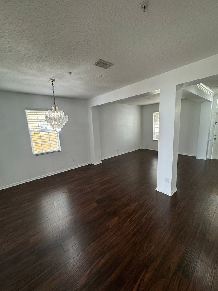 9761 Lake District Ln - Photo 4 of 43