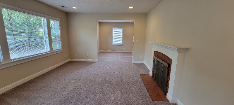 2506 E 4th St - Photo 3 of 16