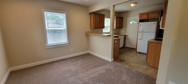 2506 E 4th St - Photo 5 of 16