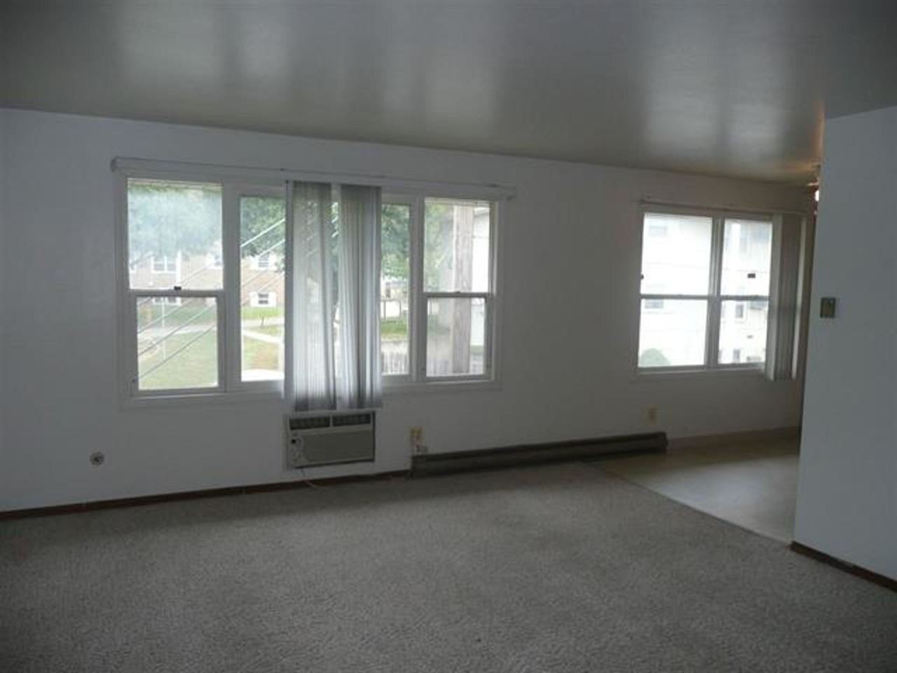 3348 Sun Valley - Photo 4 of 15