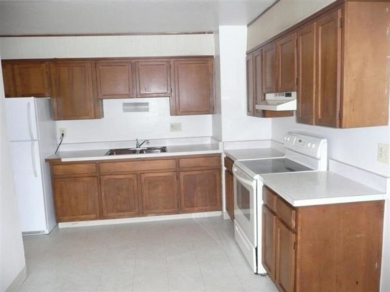 3335 Sun Valley - Photo 3 of 14