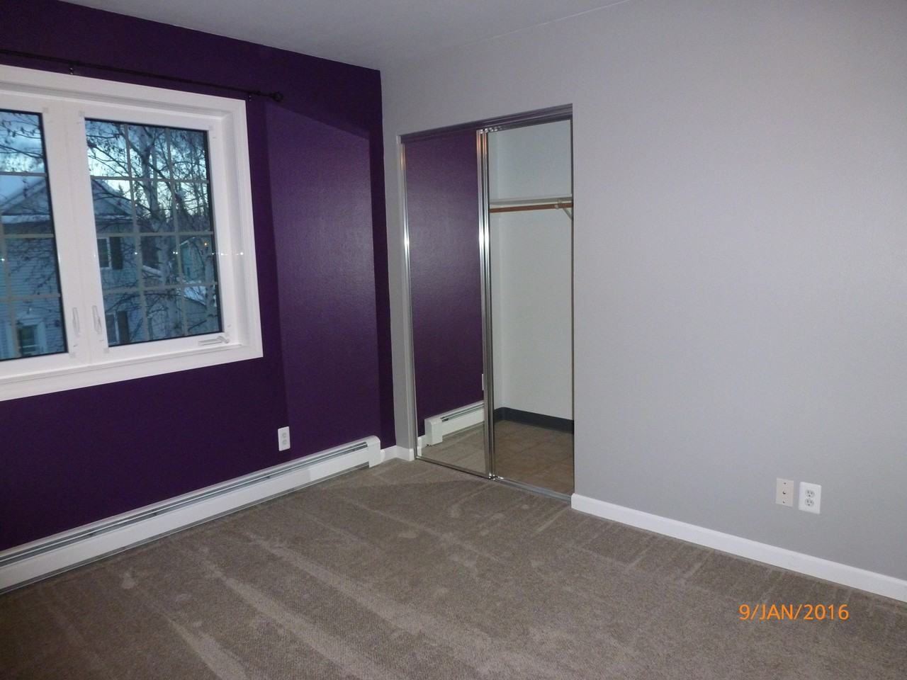 1032 Evergreen St - Photo 5 of 13