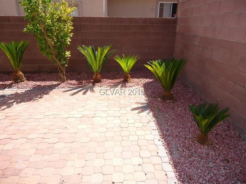 2307 Summer Home St - Photo 4 of 31