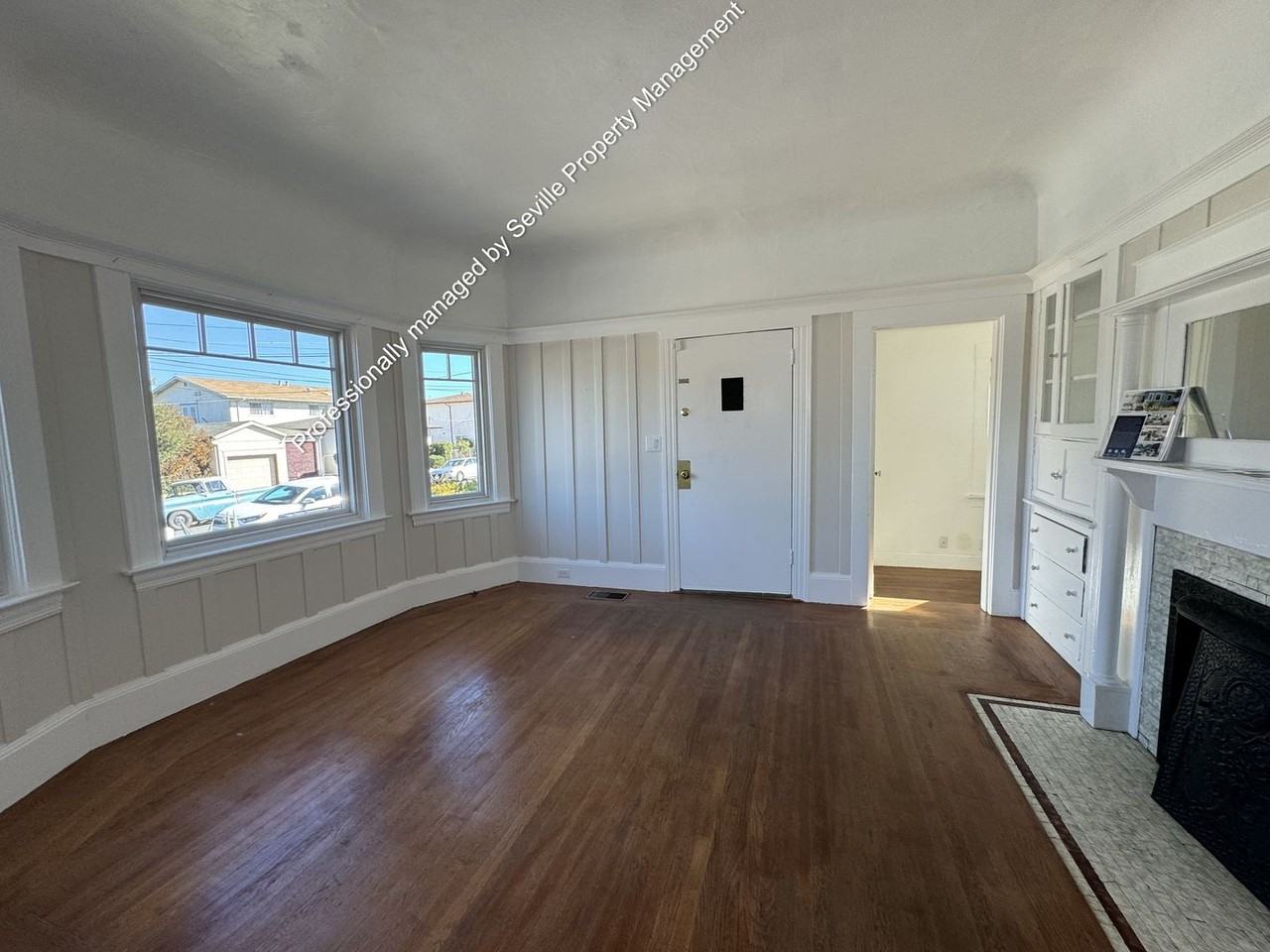 6525 Herzog St - Photo 7 of 44