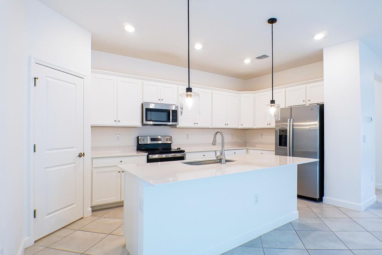 9143 Leatherwood Loop - Photo 3 of 19