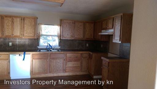 3709 Bradley Dr - Photo 3 of 9