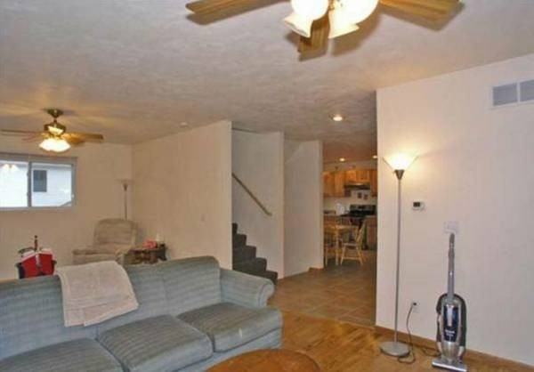 1331 Knollwood Ave #NA - Photo 2 of 14