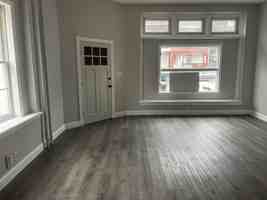 featured image of 1137 E 3rd St #1