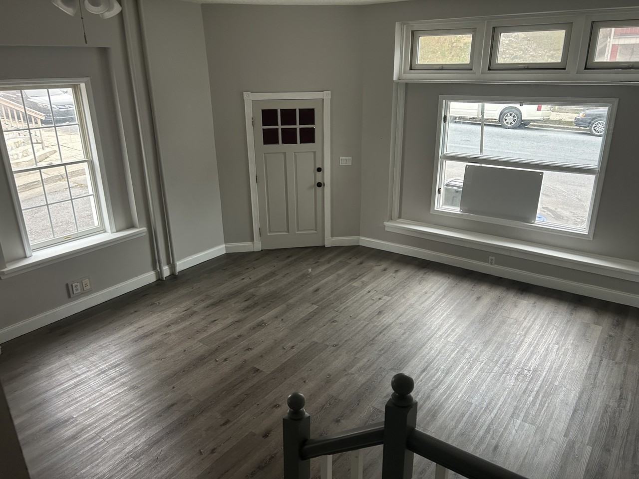 1137 E 3rd St #1 - Photo 4 of 8