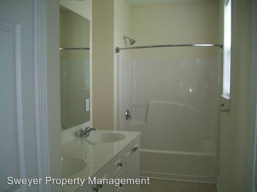 1009 Dandy Ct - Photo 3 of 12