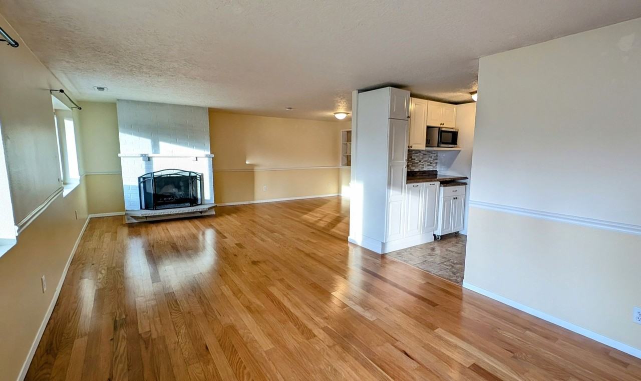 23507 53rd Ave W - Photo 3 of 24