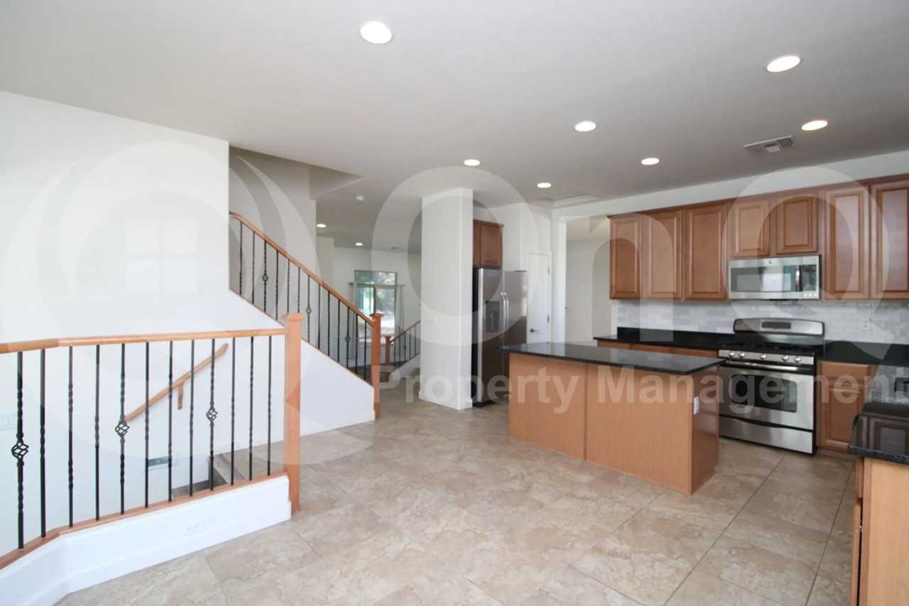 4489 S Watauga Dr - Photo 3 of 30