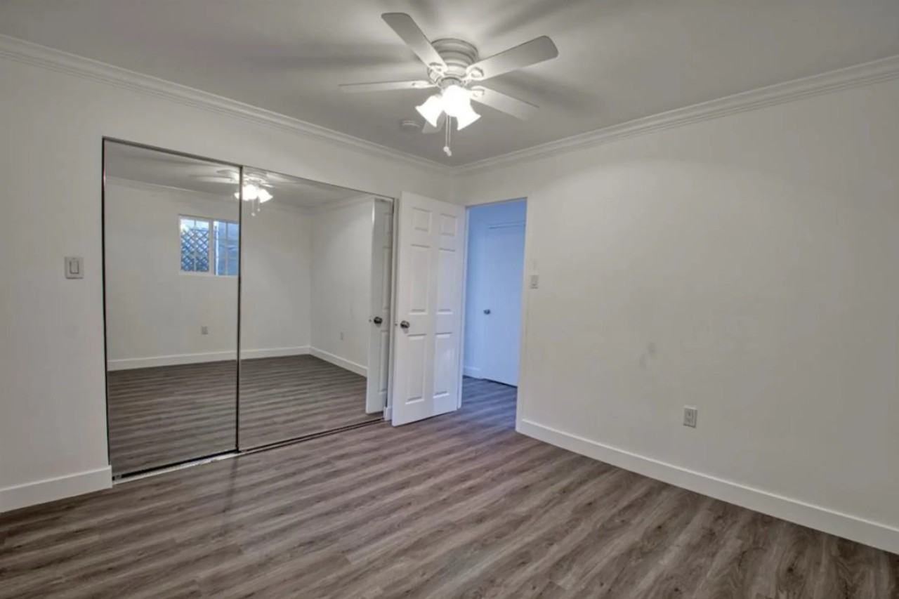 1015 N Eastman Ave - Photo 3 of 38