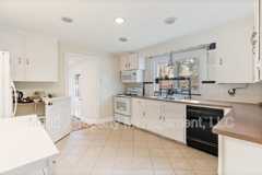 17 Bowman St - Photo 1 of 1