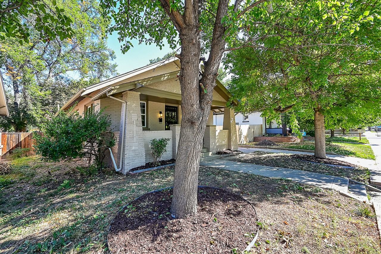 1110 Jackson St - Photo 3 of 32