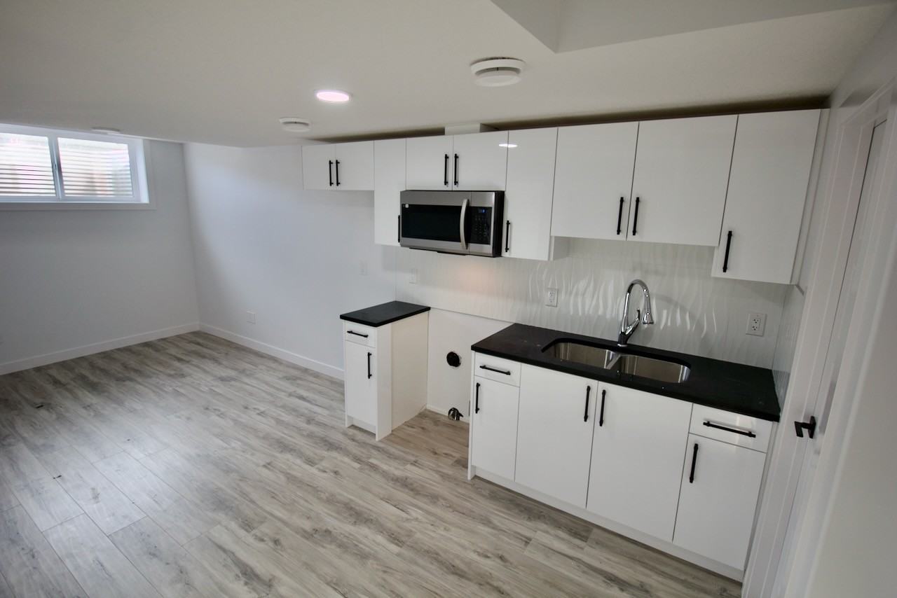8853 Carson Way Sw Bsmt #Bsmt - Photo 2 of 14