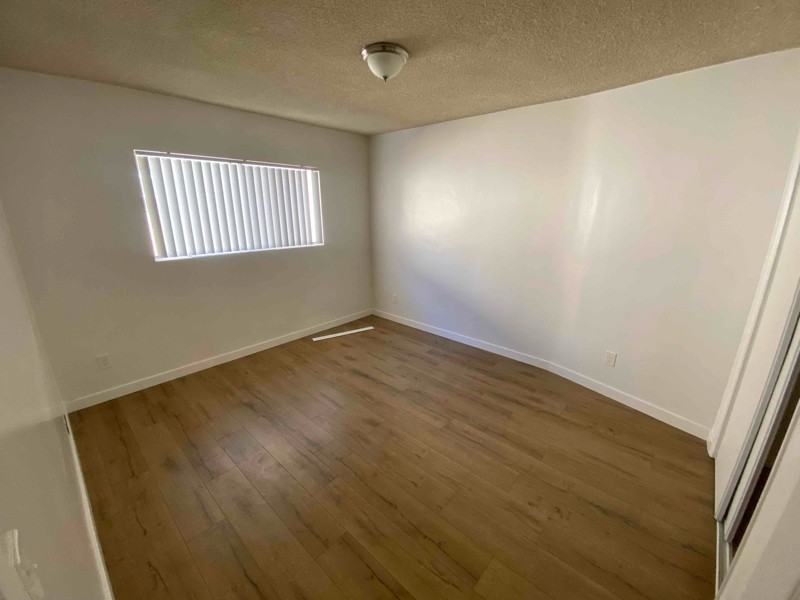 8010 Owensmouth Ave #10 - Photo 2 of 11