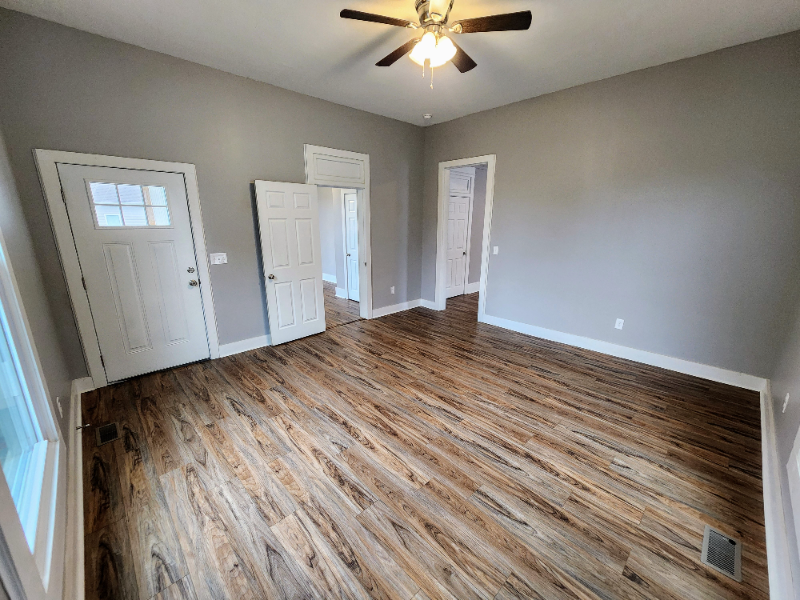 2100 Guthrie Ave - Photo 2 of 19