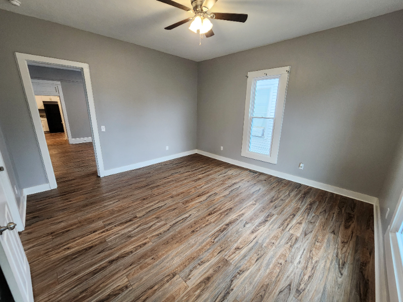 2100 Guthrie Ave - Photo 3 of 19