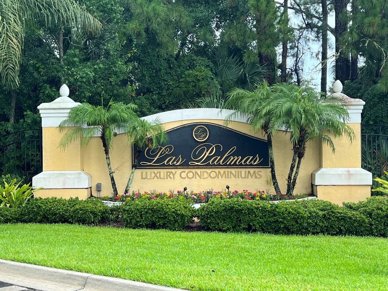 4035 Grande Vista Blvd #115 - Photo 2 of 43