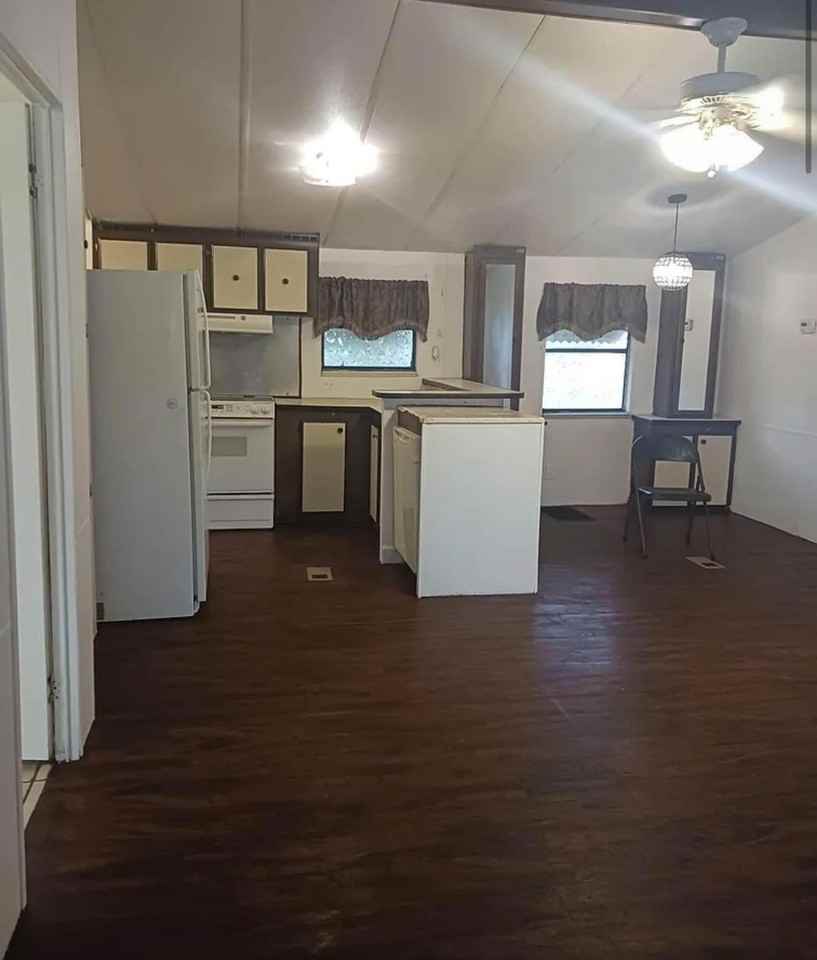 106 White Ridge Ln #106 - Photo 2 of 7