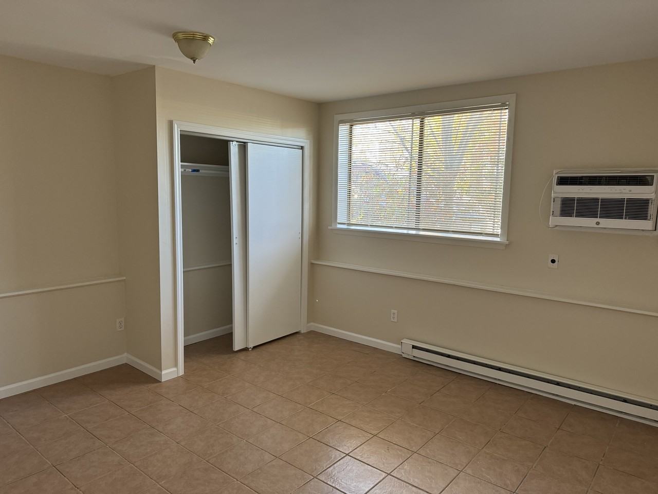 65 Winfield St #3 - Photo 2 of 11