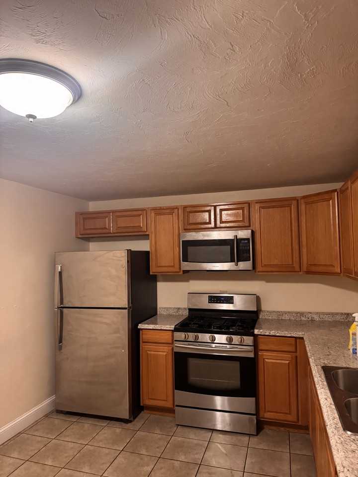 27 Douglas St #1 - Photo 2 of 7