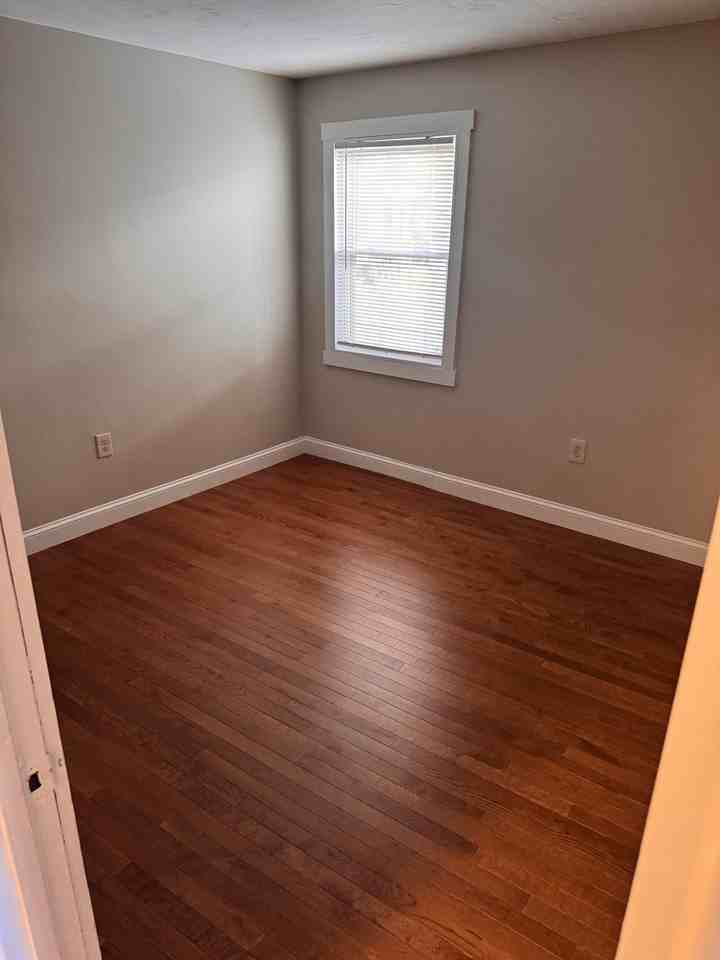 27 Douglas St #1 - Photo 6 of 7