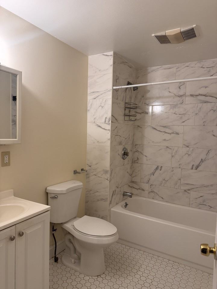 27 Douglas St #1 - Photo 7 of 7