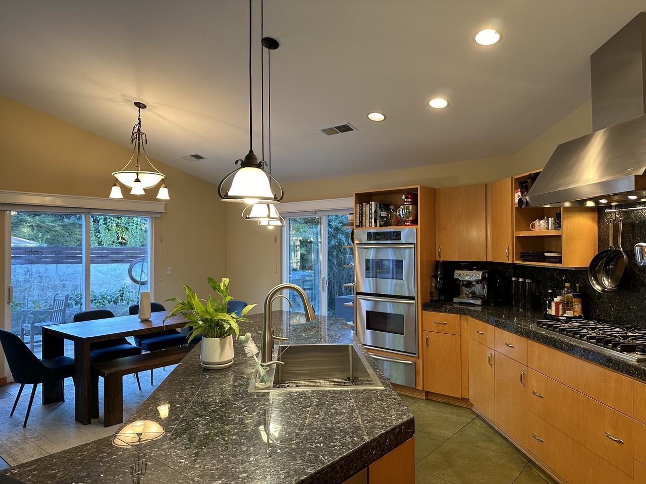 400 Glass Mountain Road - Photo 3 of 25