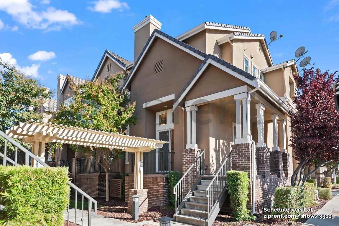 1053 Moonstone Ter - Photo 2 of 40