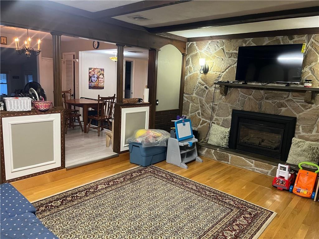 195 Pleasant View Ave - Photo 2 of 33