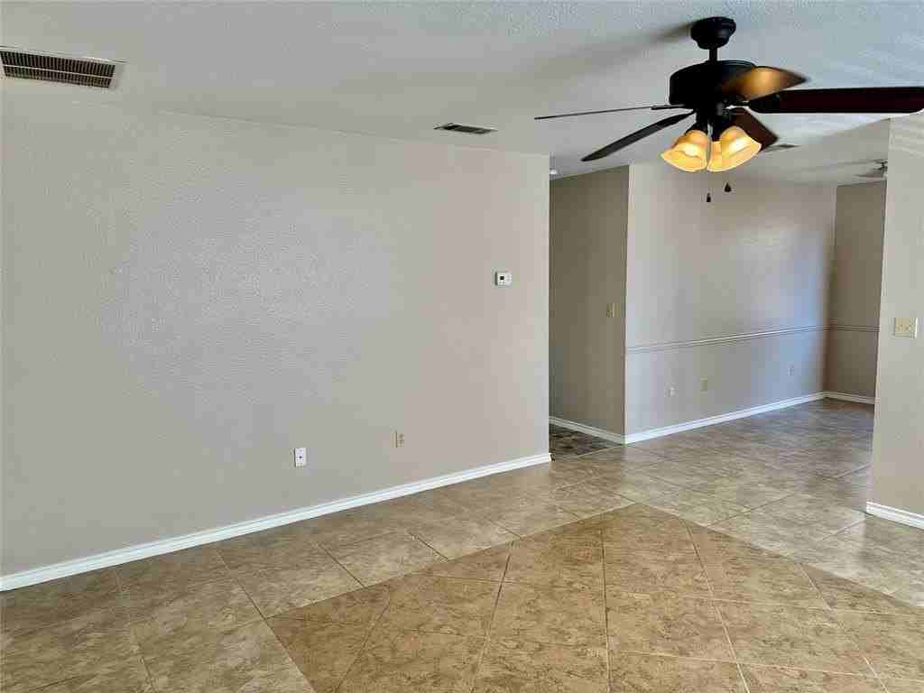 727 Cain St - Photo 2 of 23