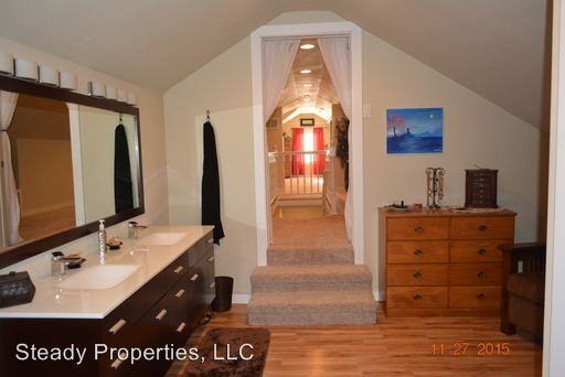 1410 8th Ave - Photo 2 of 41