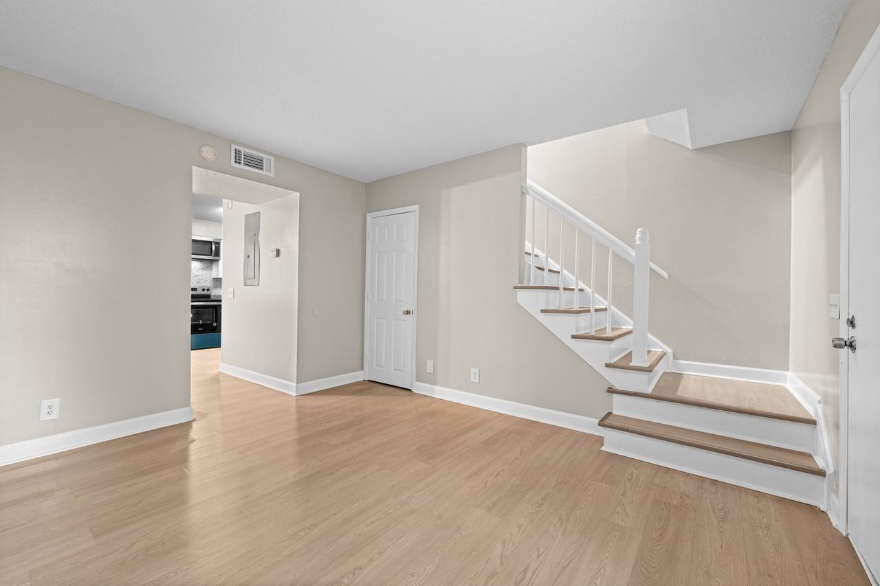 The Pointe at White Oak - Photo 6 of 50