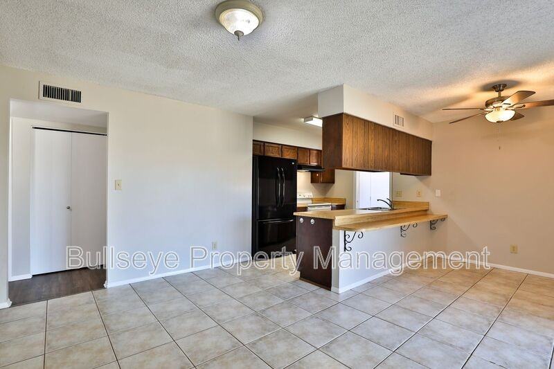 2114 E Dragoon Ave - Photo 7 of 26