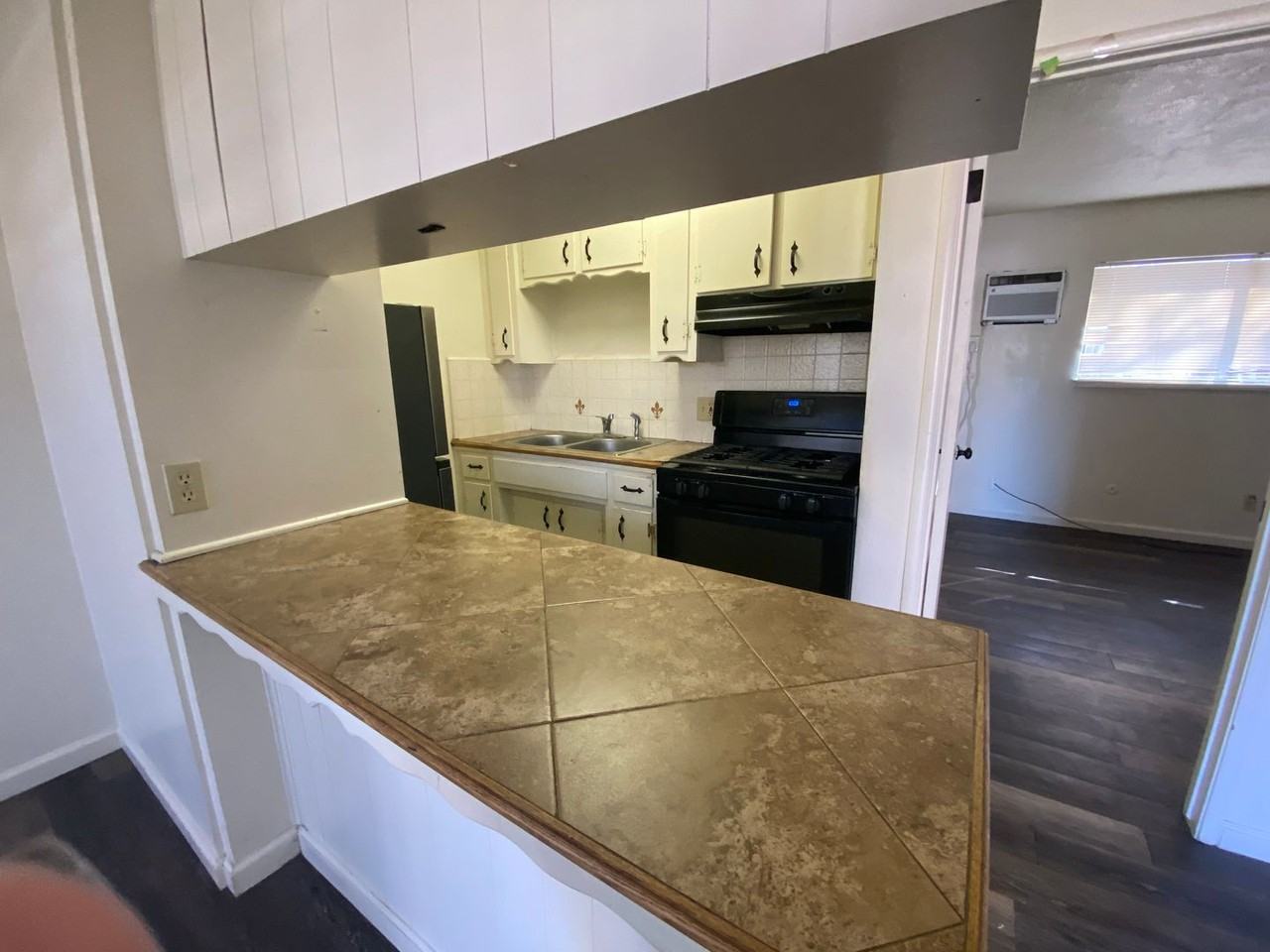 415, 417, 435, 437 and 439 N. Green Street - Photo 2 of 5