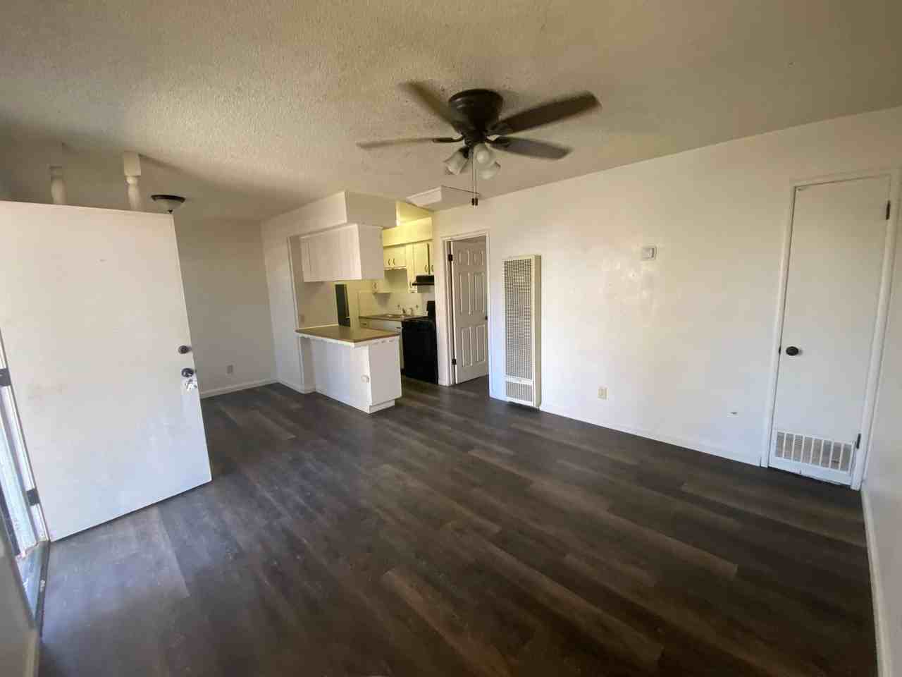 415, 417, 435, 437 and 439 N. Green Street - Photo 3 of 5