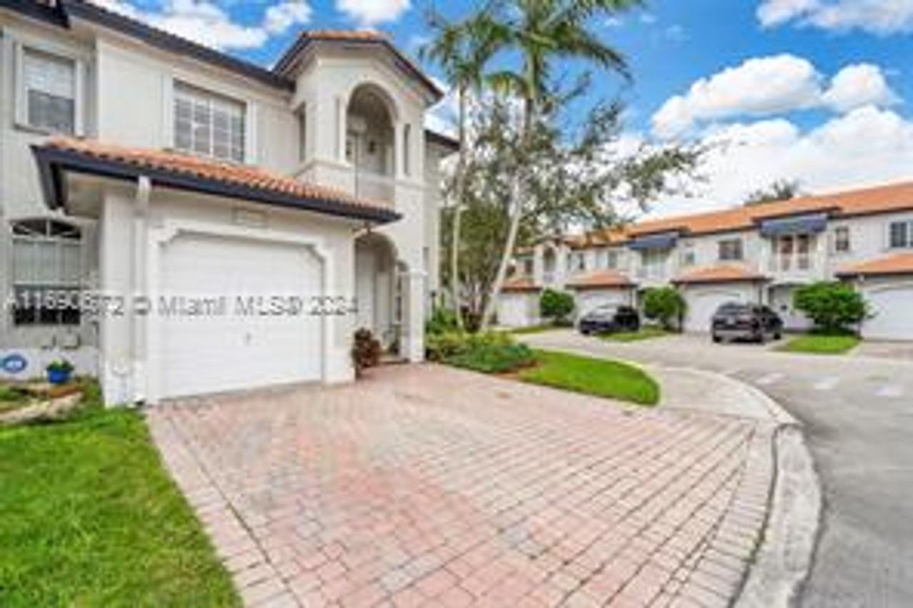 11886 Sw 81st St #0 - Photo 3 of 35