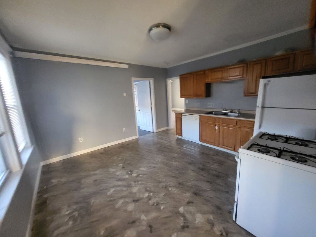 85 Kenwood St ##3 - Photo 2 of 11