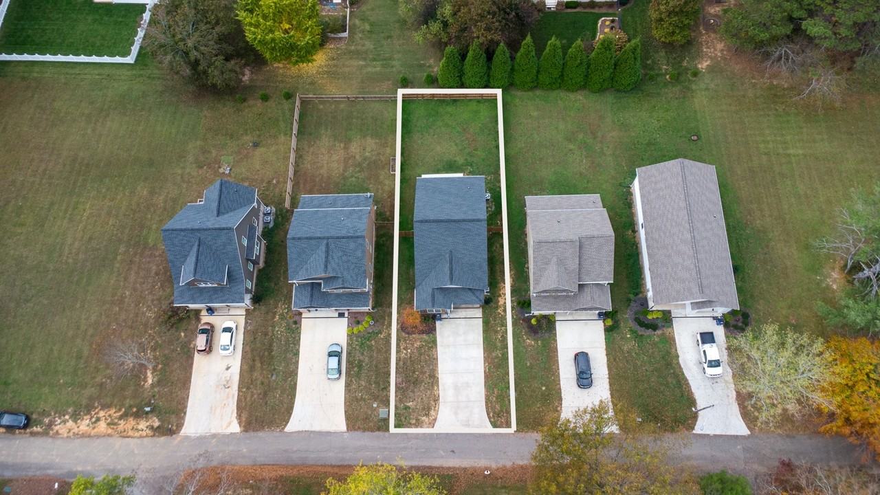 2017 Charles St Ne #NA - Photo 4 of 28