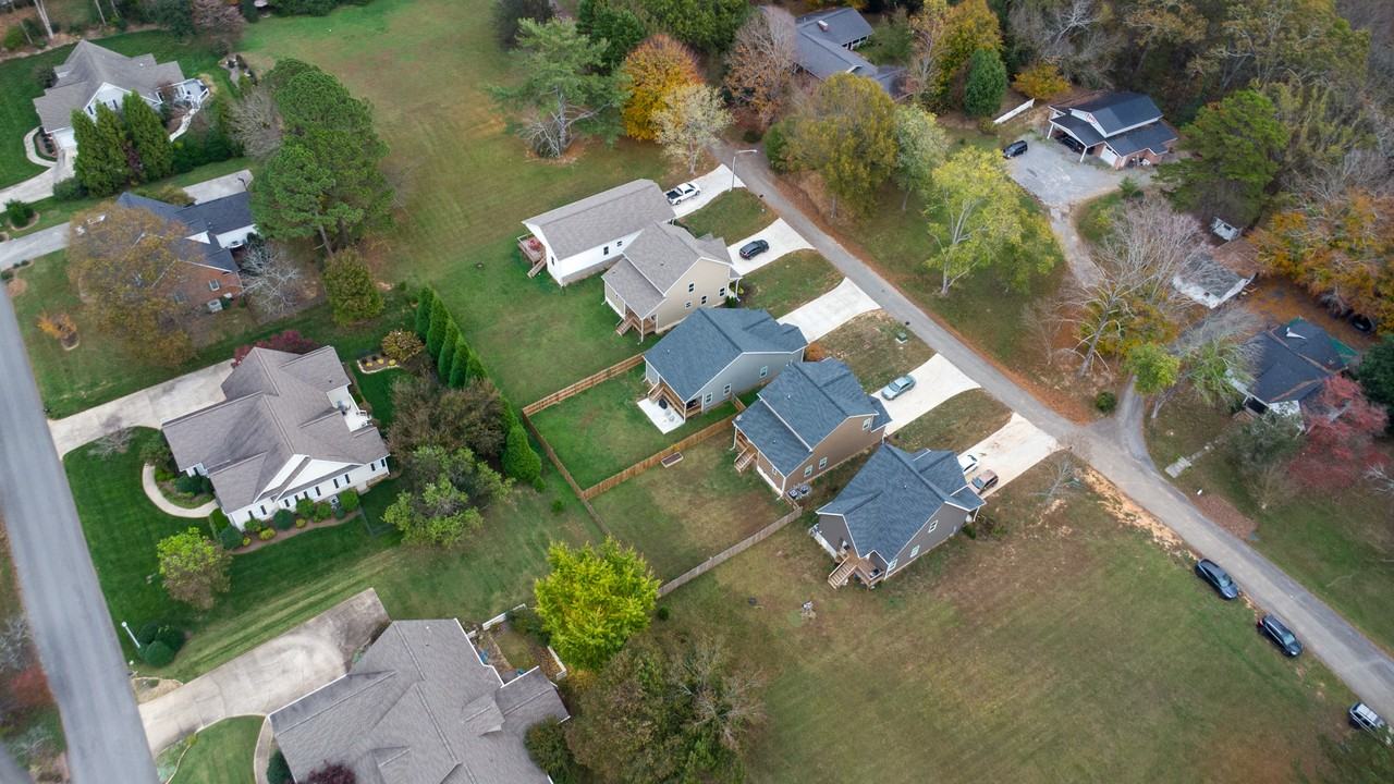 2017 Charles St Ne #NA - Photo 5 of 28