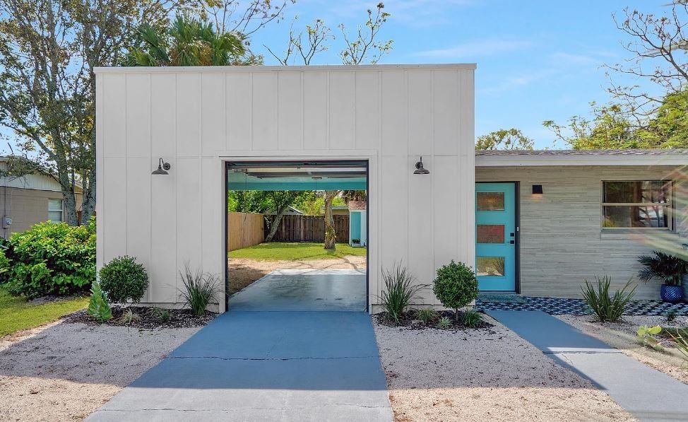 730 Plaza #NA - Photo 2 of 17