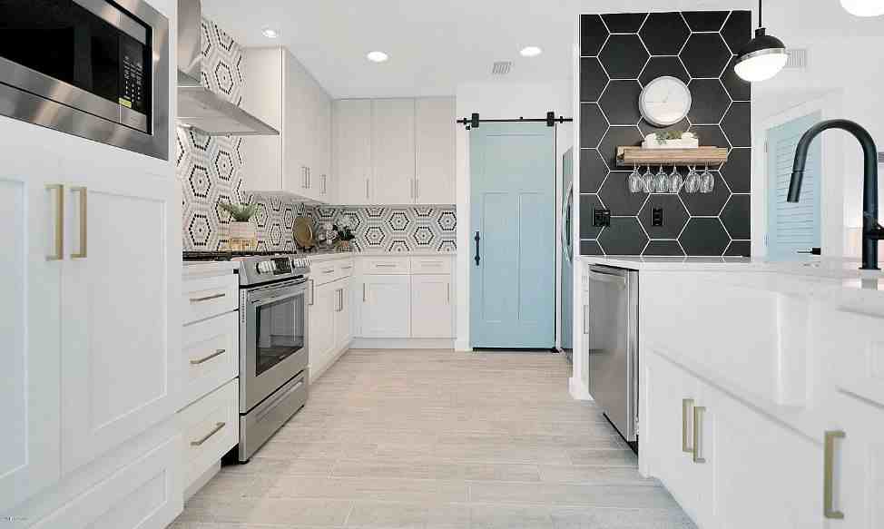 730 Plaza #NA - Photo 7 of 17