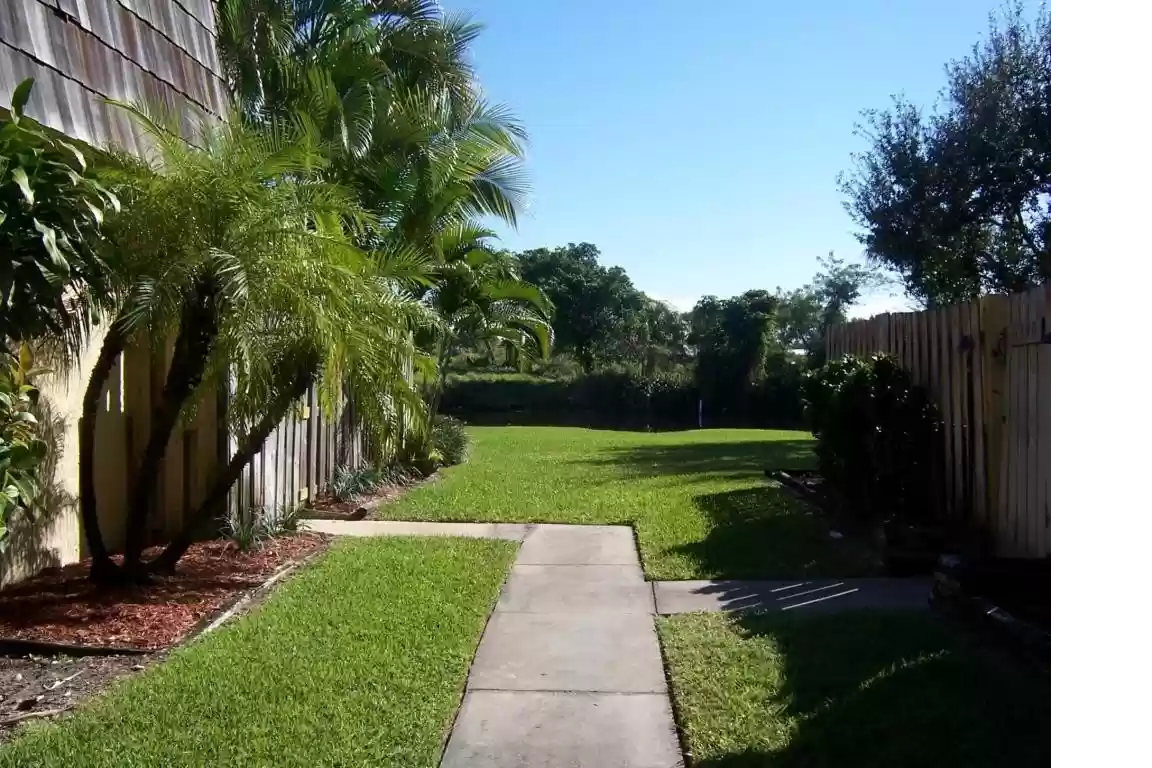 2391 Waterside Dr - Photo 3 of 19