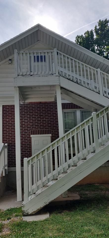 1470 N Washington Ave #B - Photo 3 of 6